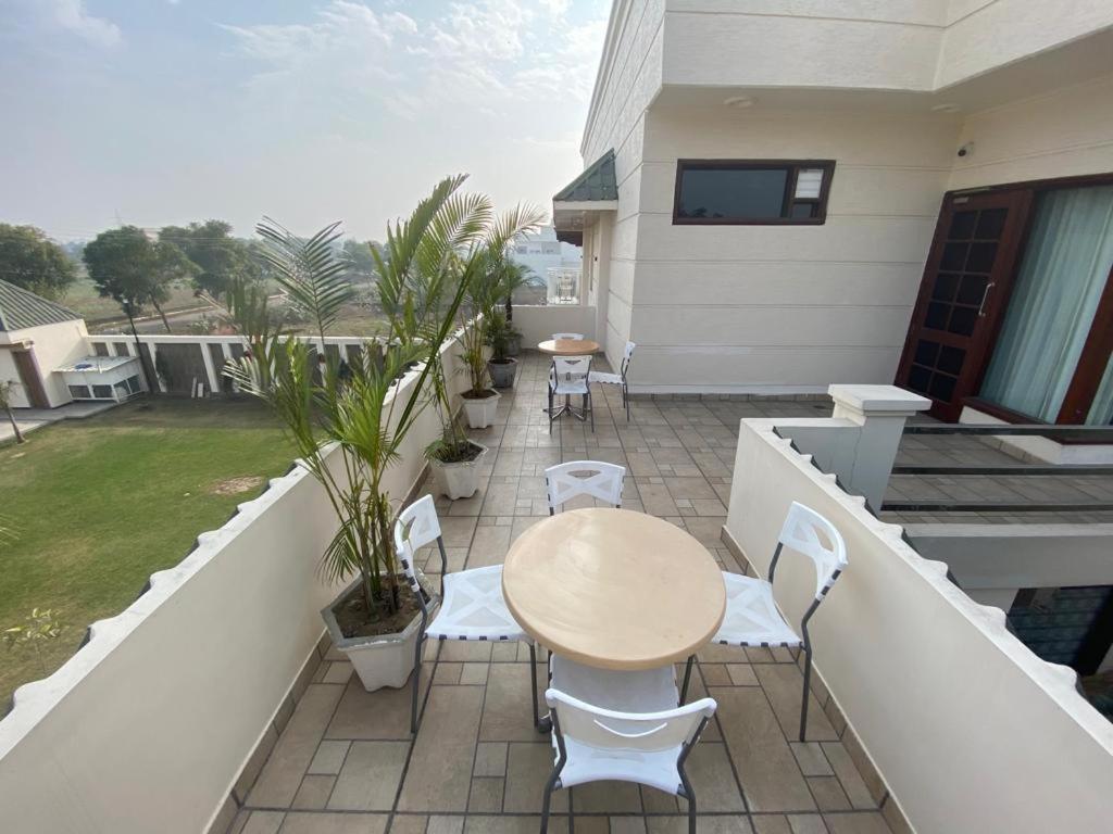 Blessing Mansion, Amritsar Hotel ภายนอก รูปภาพ